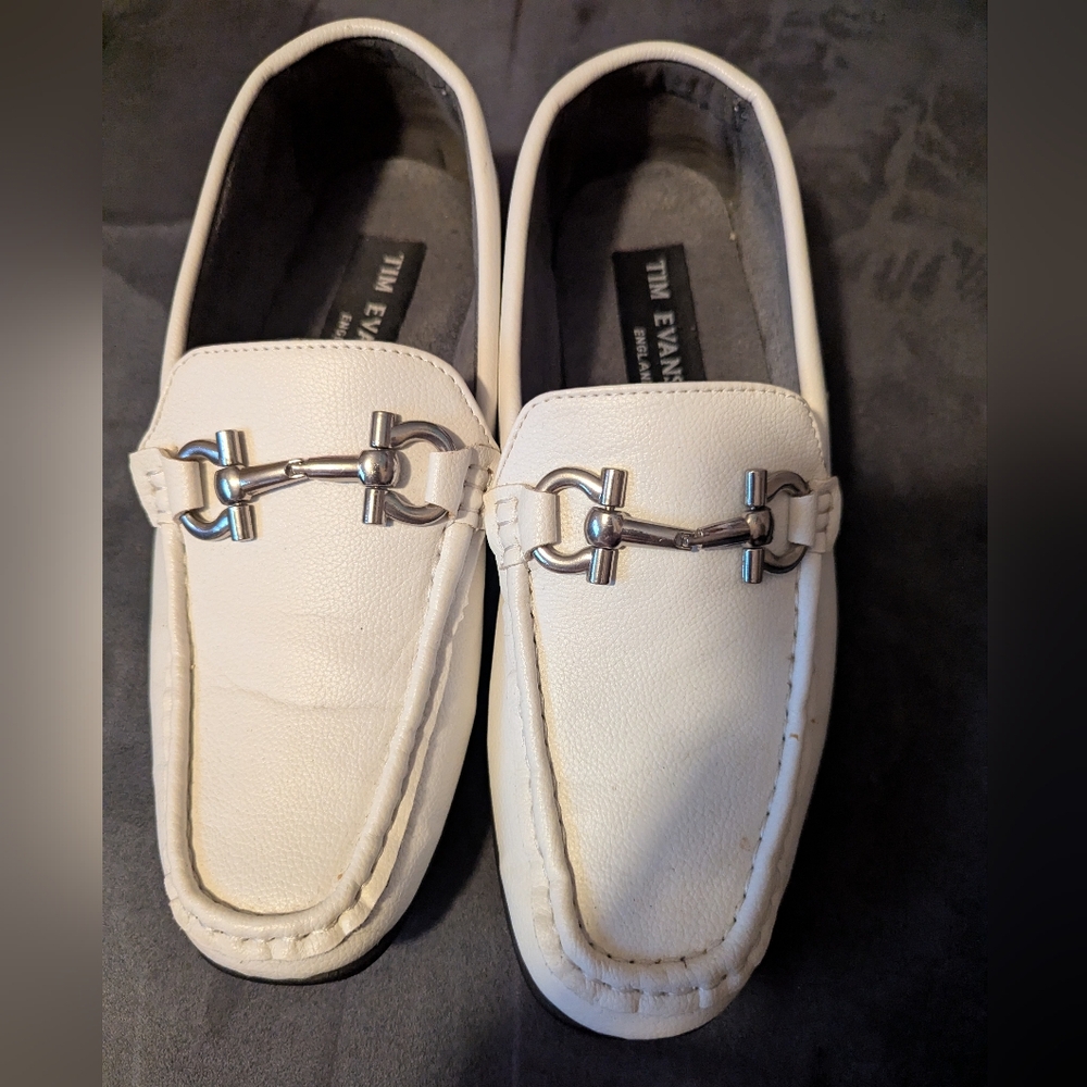 TIM EVANS England White Loafers with Silver Hardware Men's 9